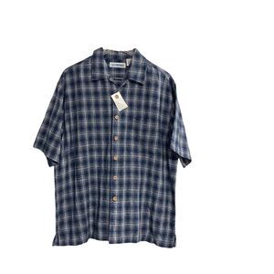 CANYON RIVER BLUES, Men’s Short Sleeve, Blue Plaid button up Shirt, Size Medium‎